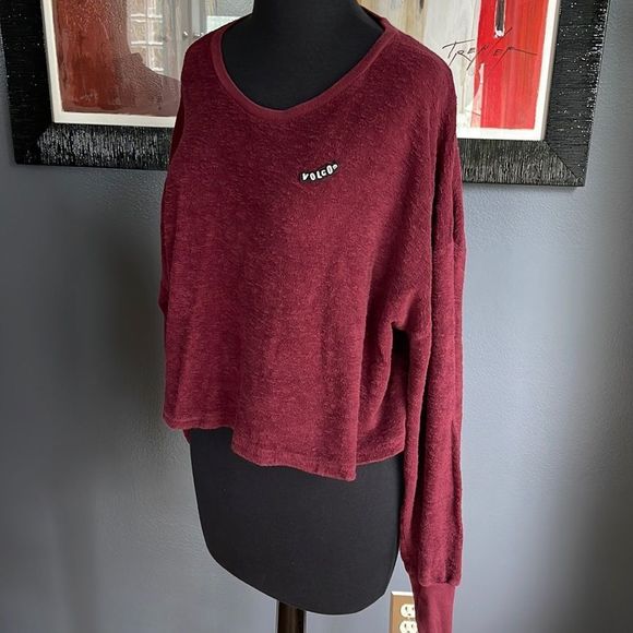 Volcom burgundy nubby terry crew neck top. Left chest embroidered logo patch. L - Picture 2 of 5
